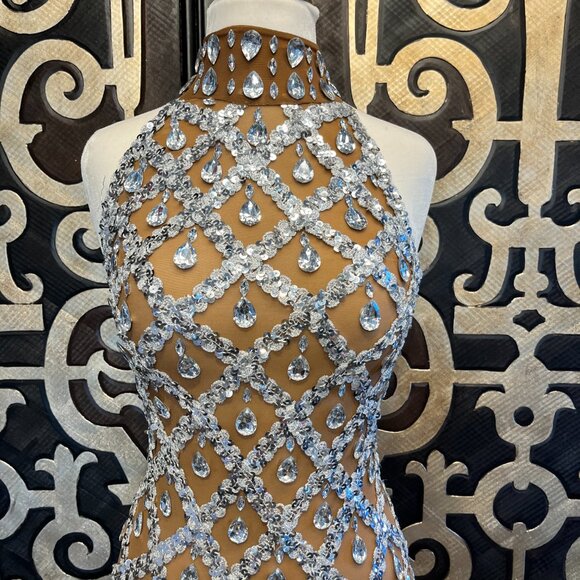 Jewel nude tear drop silver sequin bodycon grown - Picture 2 of 8